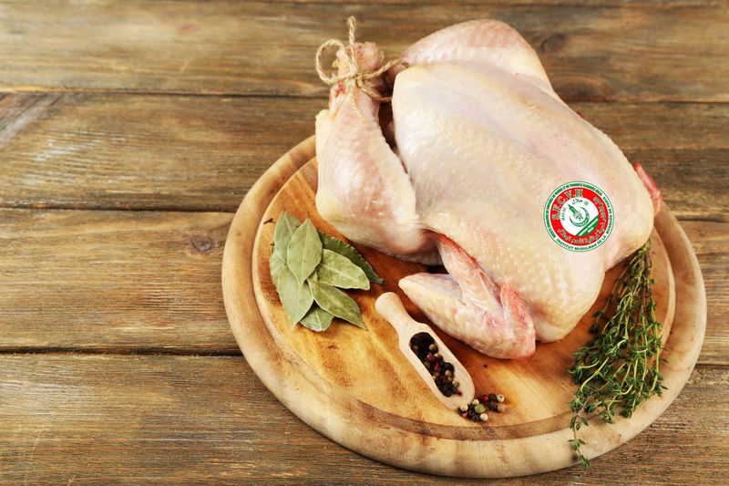 Distributeur de poulet entier ou en découpe en Ile de France